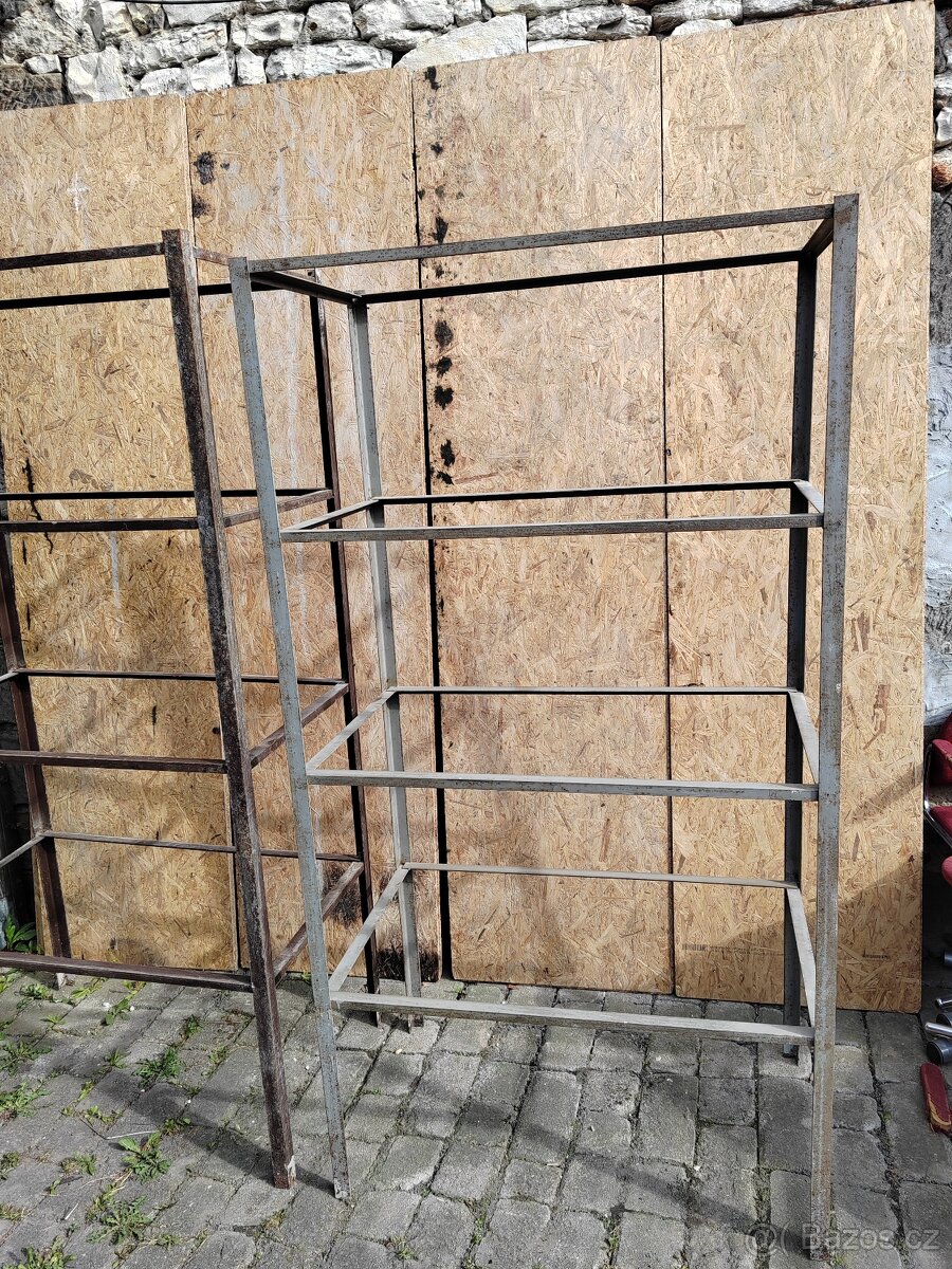 Kovové regály, - 4