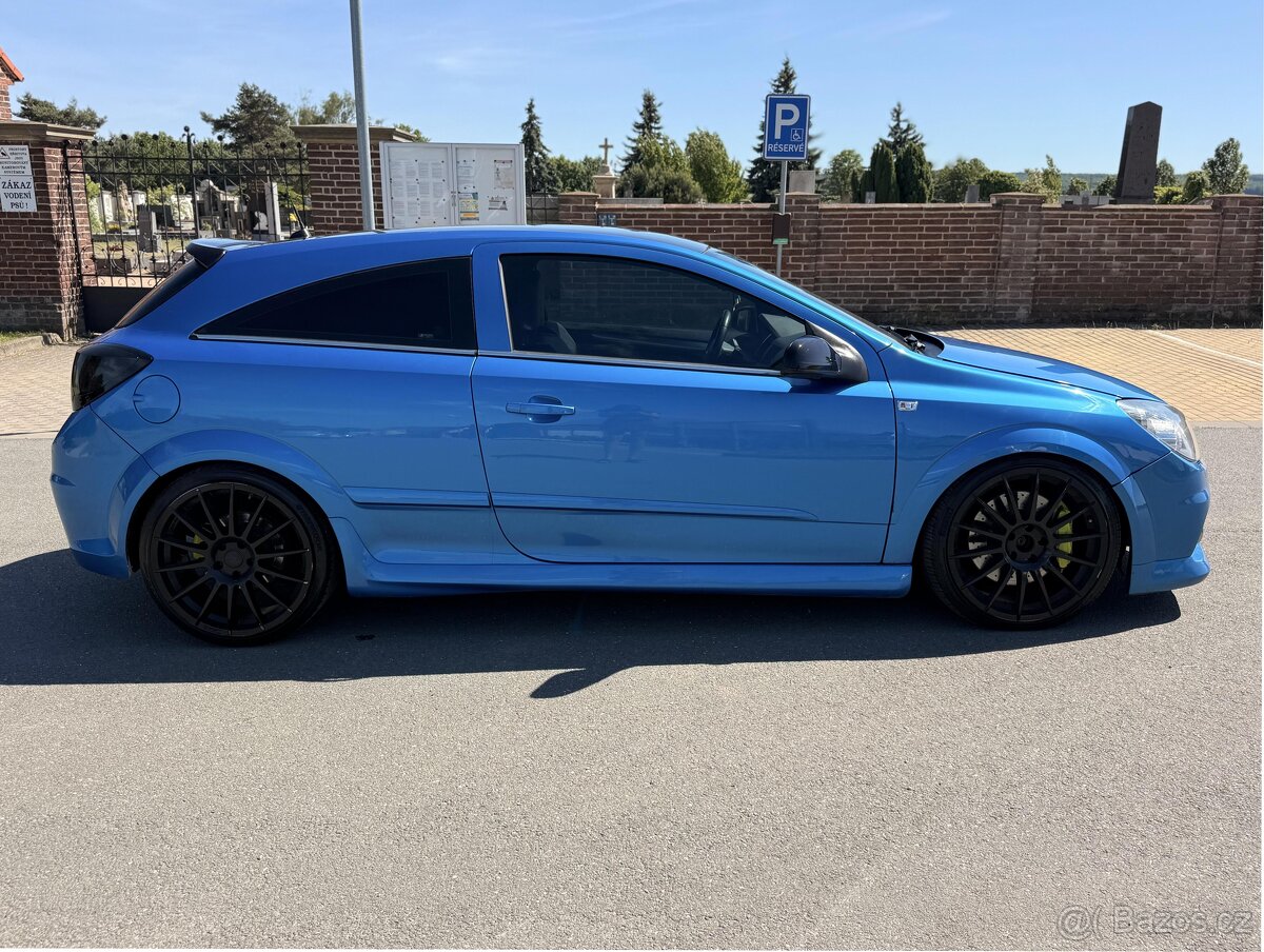 Opel Astra OPC 2.0 16V 177kW - 4