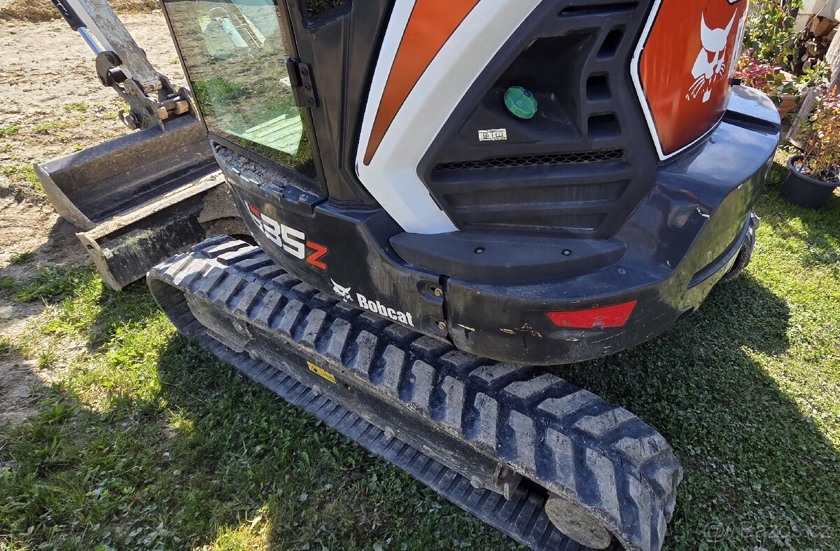 Prodám minibagr 3,5t bobcat e35z 2022 - 4