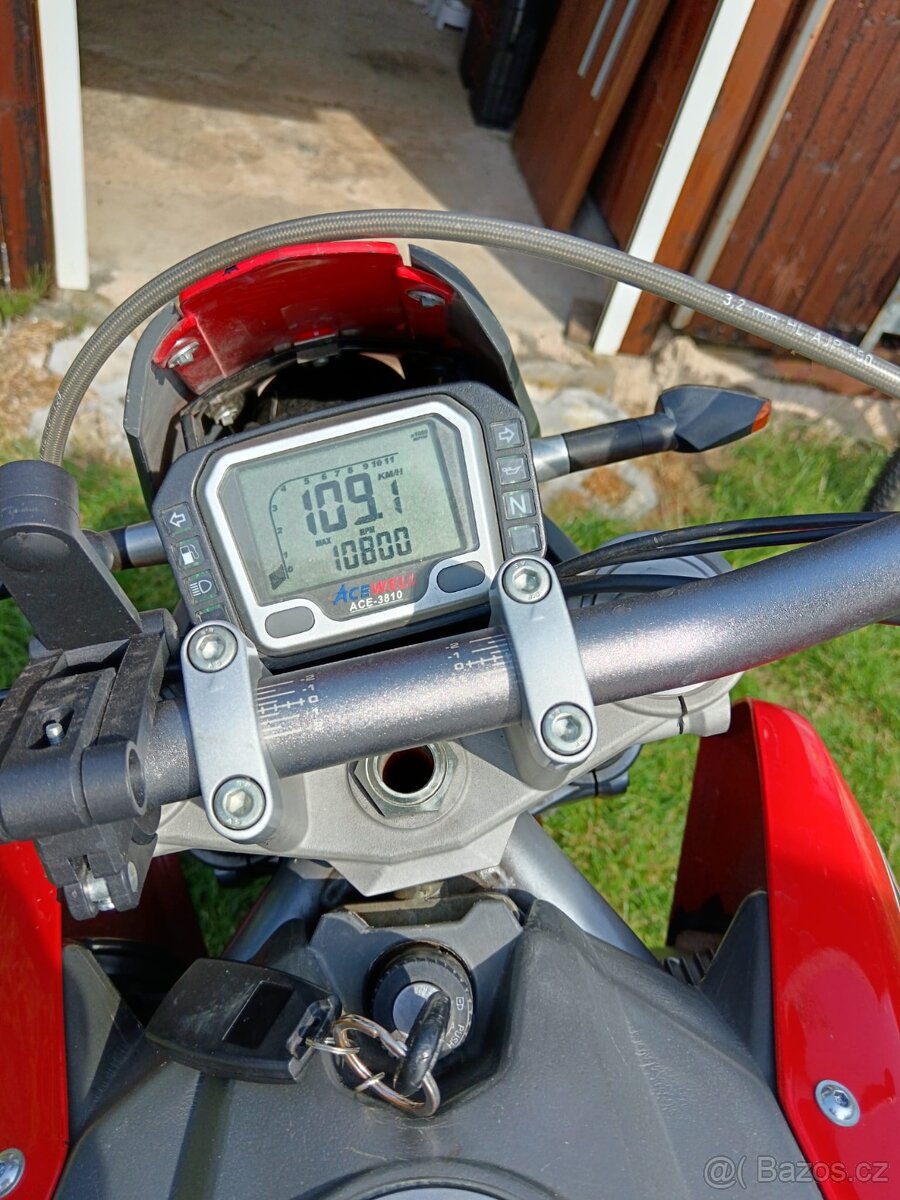 Cestovní enduro Blata 125