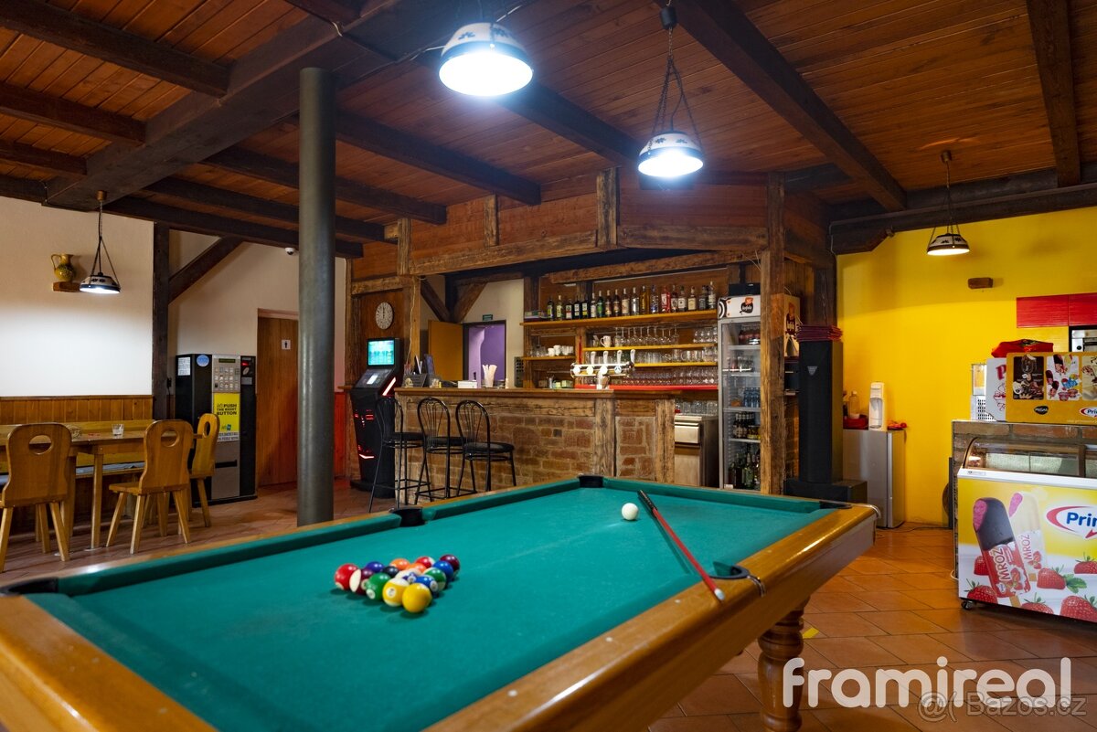 Prodej, Restaurace, 1593 m² - Šatov, ev.č. 00652 - 4