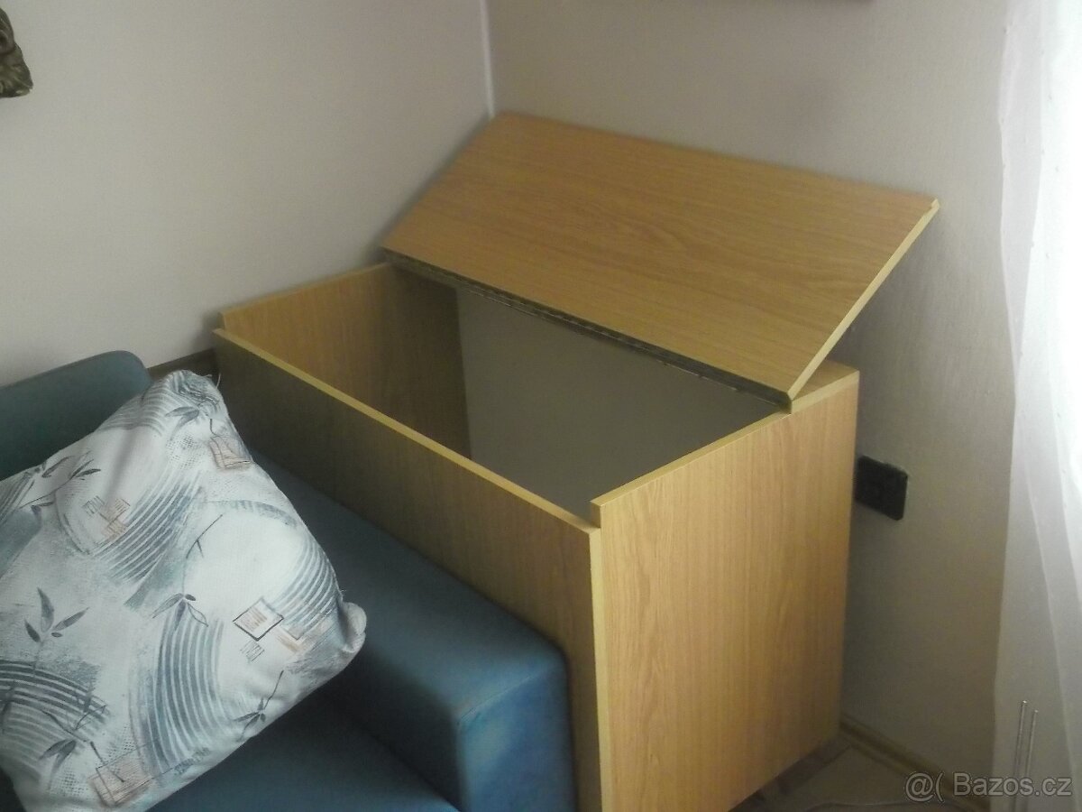 nábytek z pozůstalosti, i retro, i novější L - 4