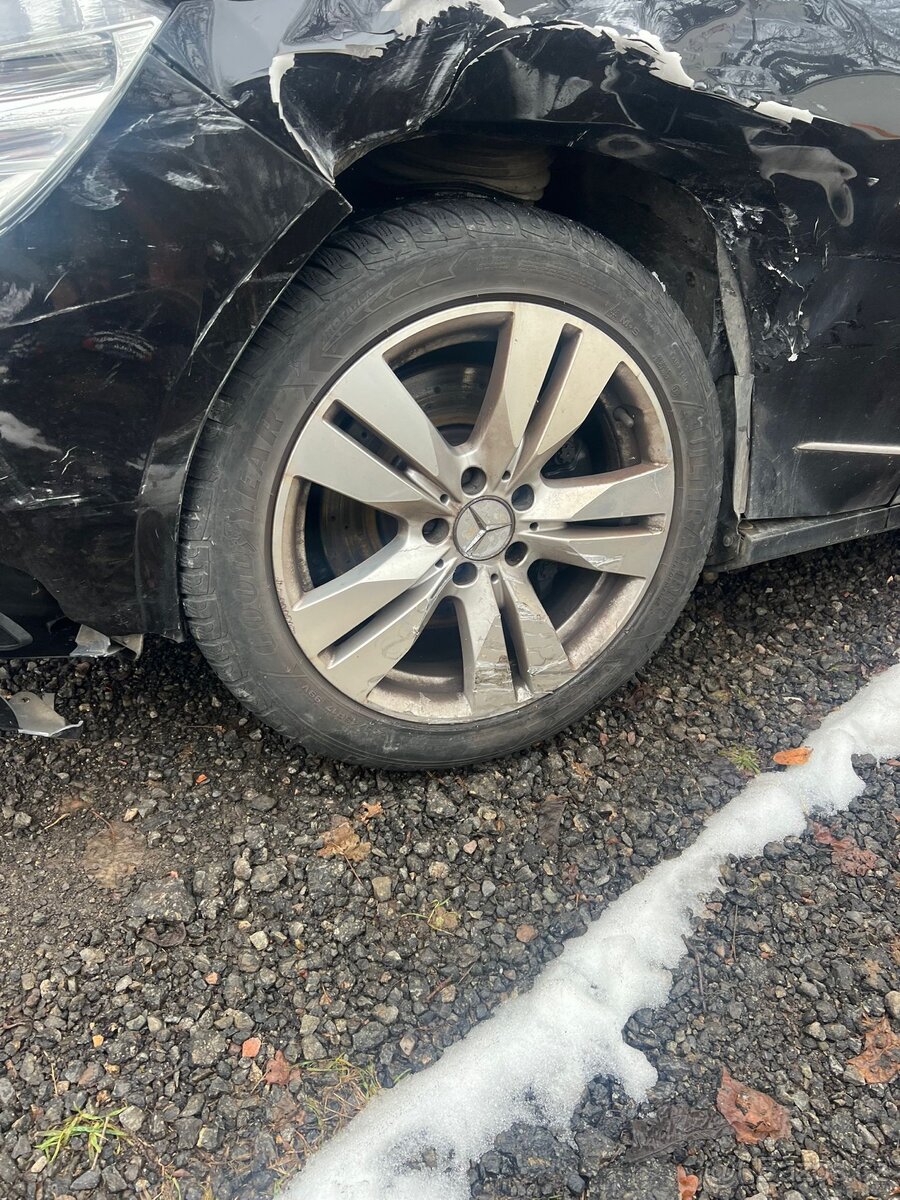 Mercedes-Benz W212 E350 4MATIC CDI 170 kW - Bourané - 4