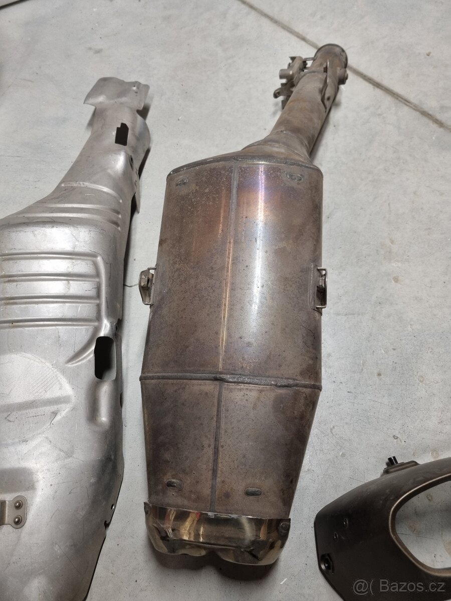 Cbr 600rr 2008 koncovka výfuku. 1500 Kč. - 4