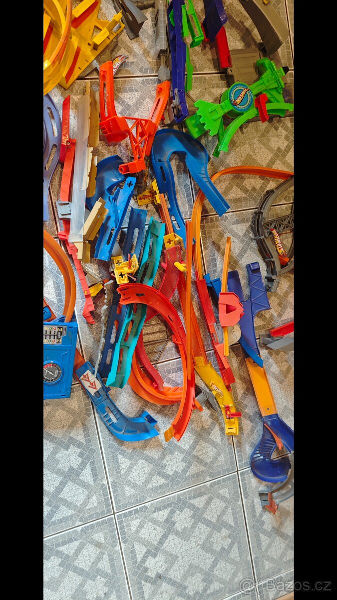 Hot Wheels jízda po zdi - 4