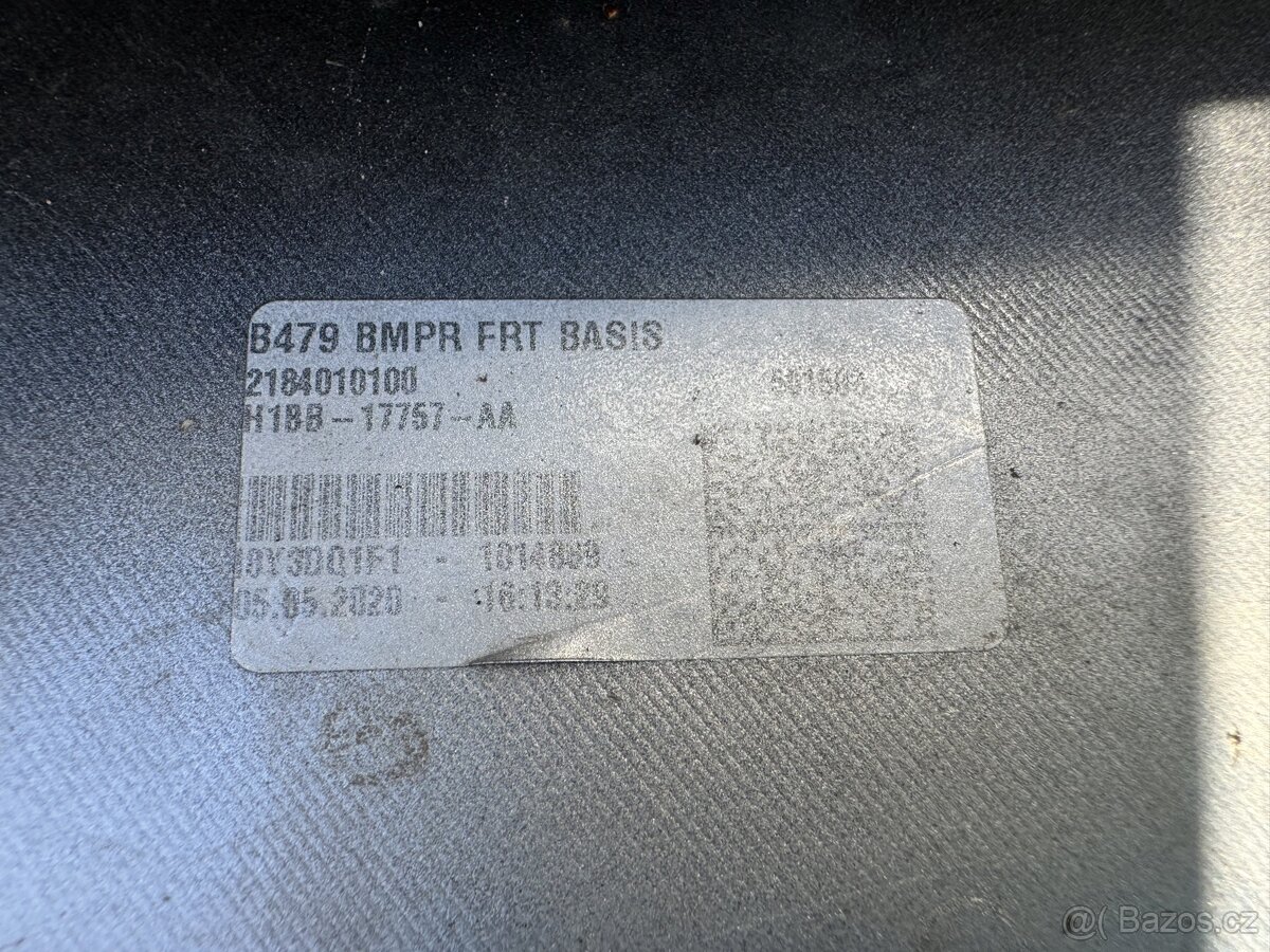 Přední/zadní nárazník Ford Fiesta MK8 - 4