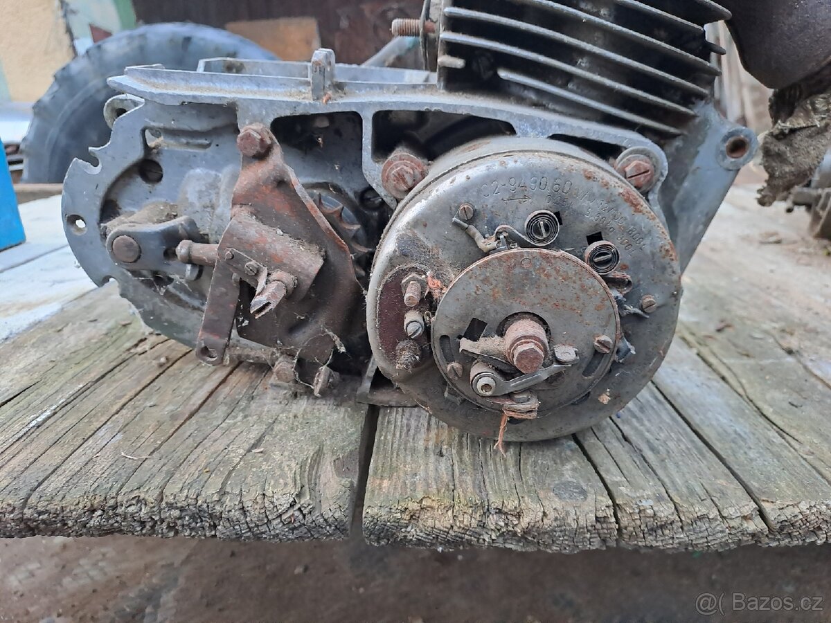 Motor cz175.Prase, - 4