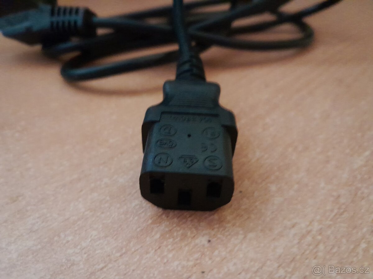 NAPÁJECÍ KABEL PC SERVER VIZ FOTO IHNED K PRODEJI - 4