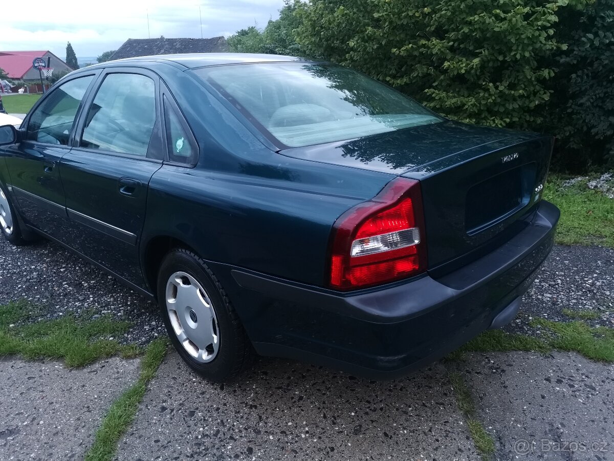 VOLVO S80 2,4 - 4