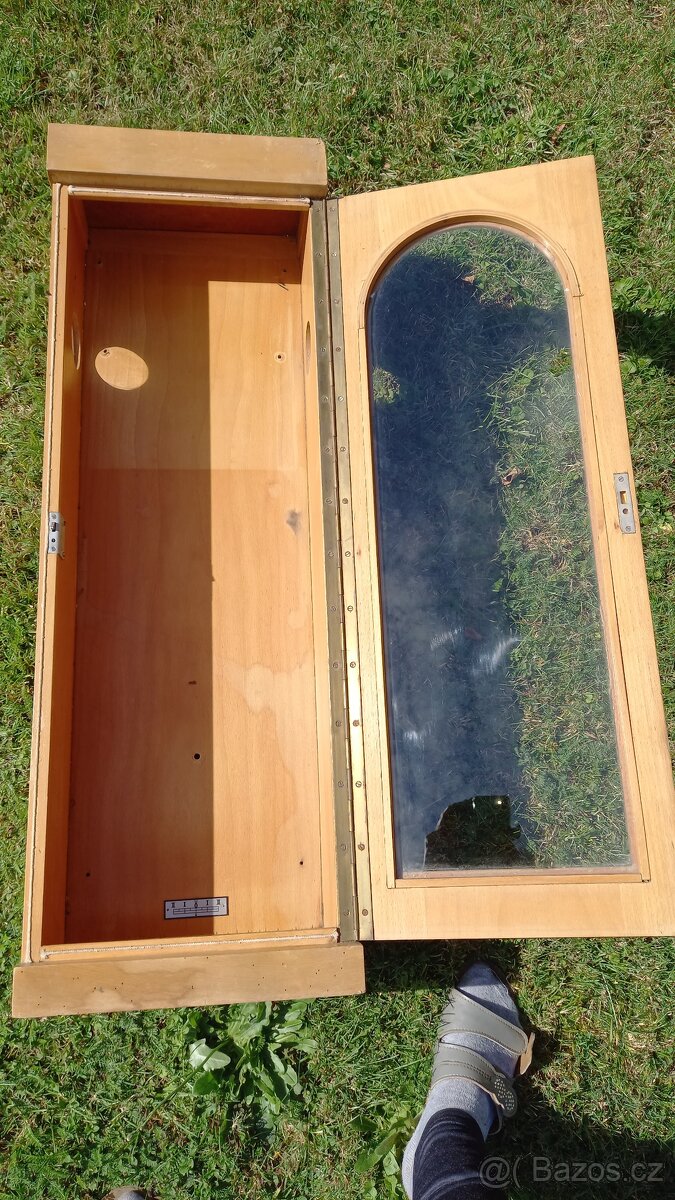 Dřevěná prosklená bedna na hodiny - 4