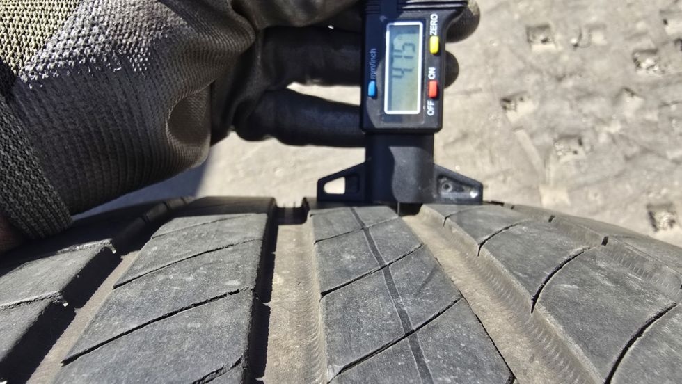 Letní pneu 245/45/19 Michelin - 4