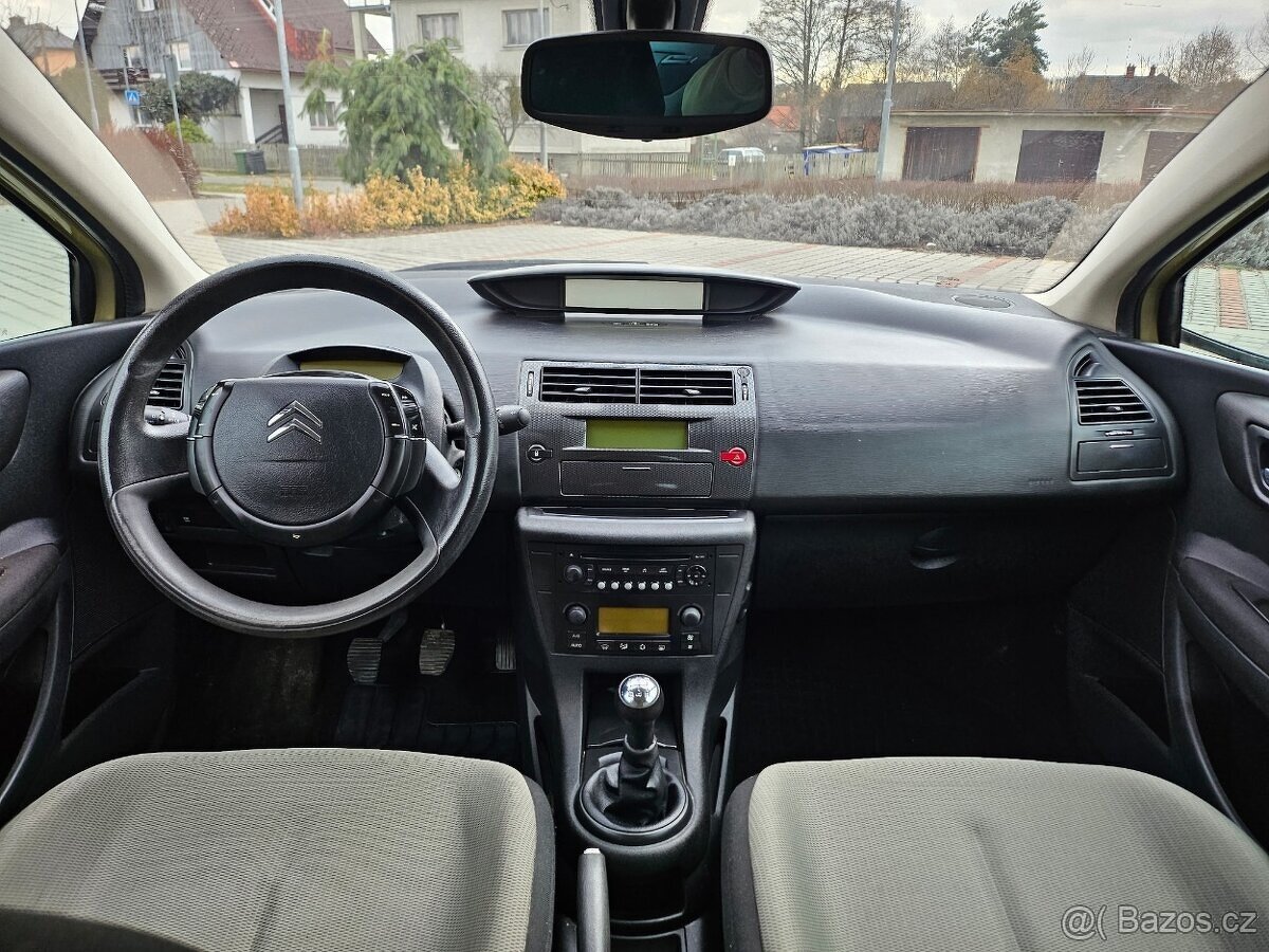 Citroen c4 coupe 1.6hdi 16V 80kw rok 2007 - 4