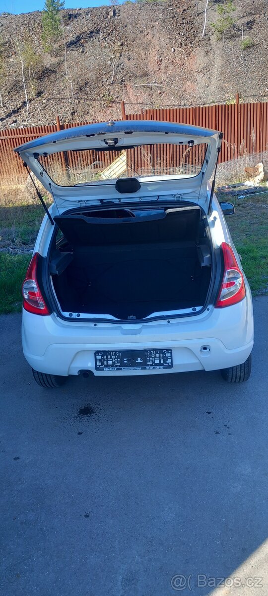 Dacia sandero - 4