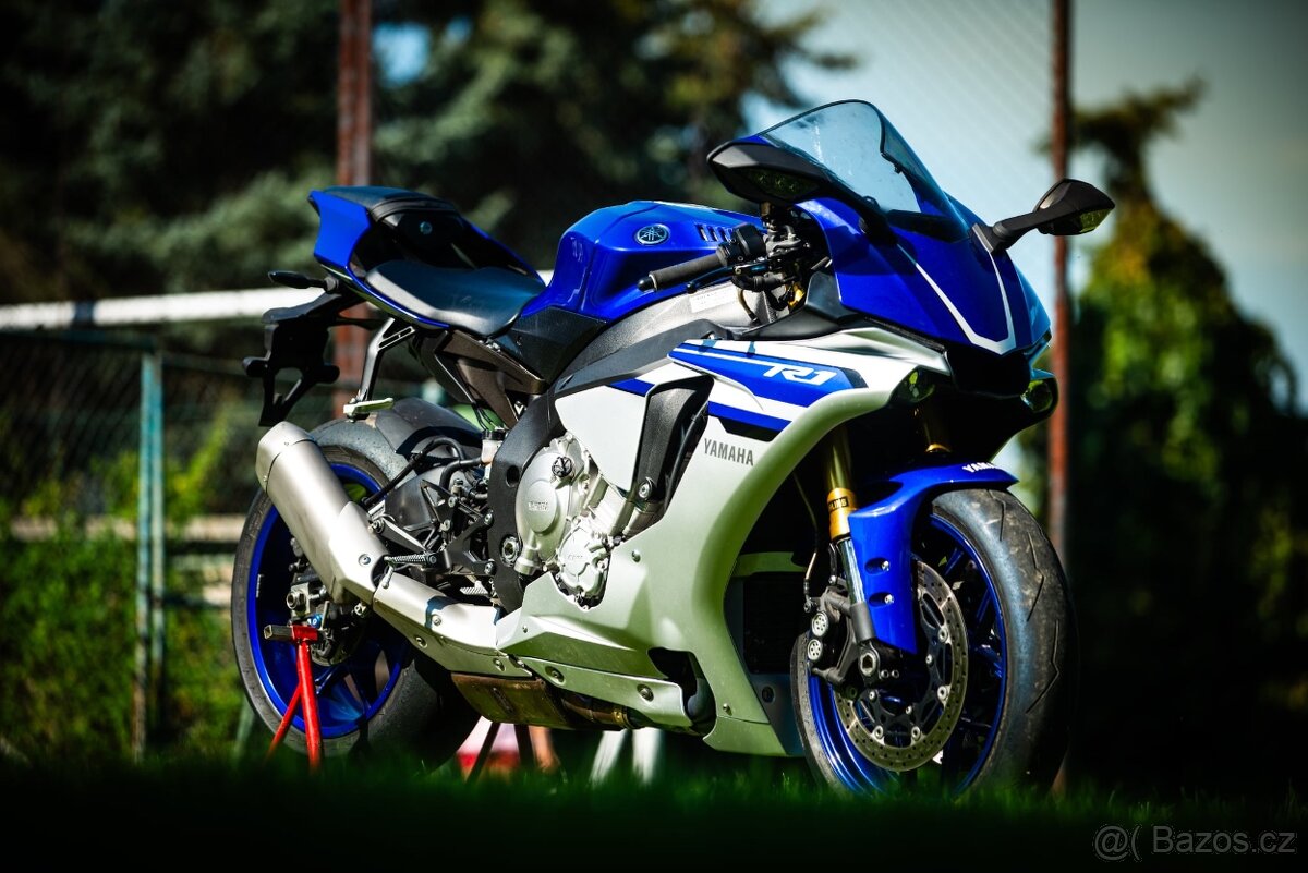 Yamaha Yzf R1 - 4