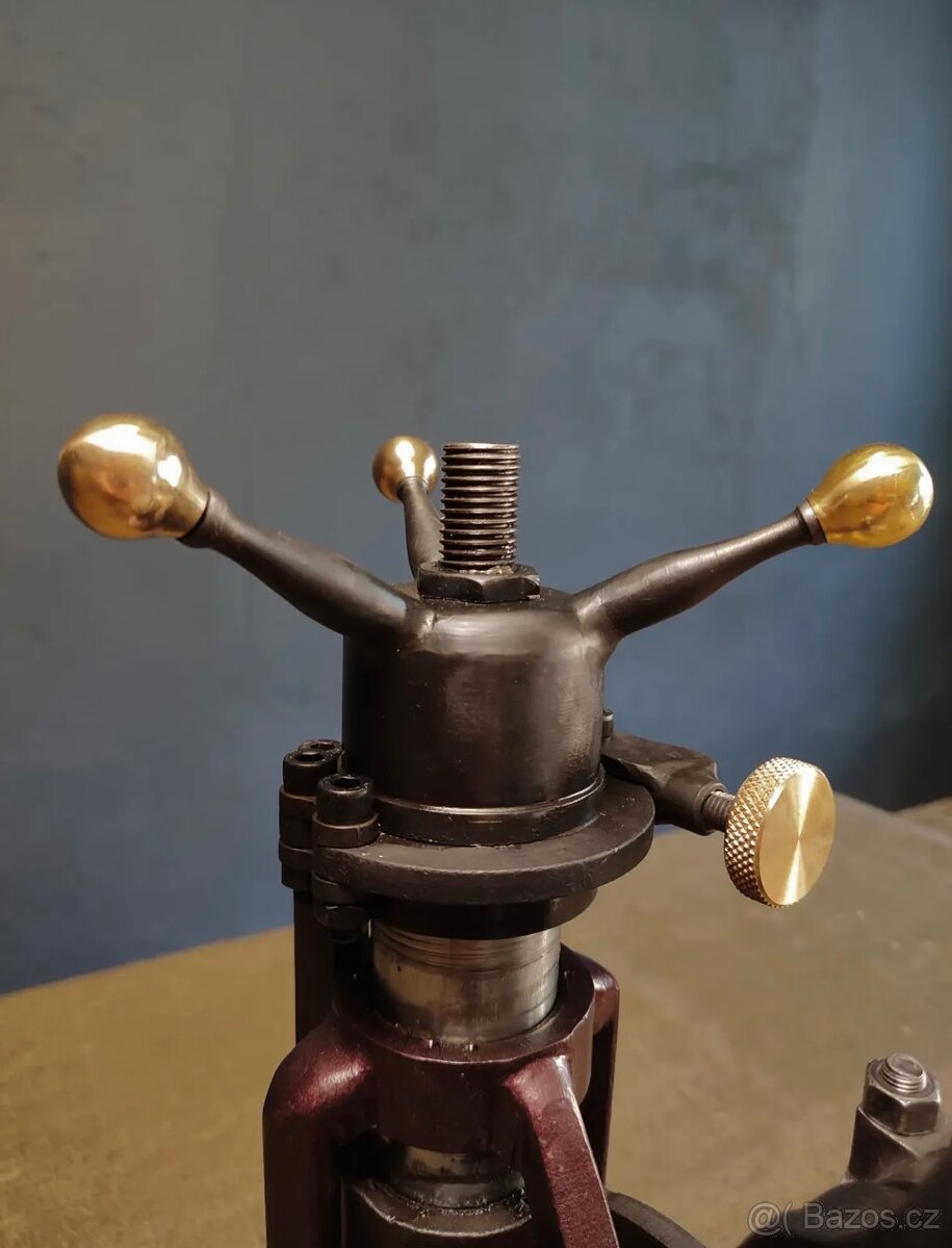 Mini vysekávací lis - 4