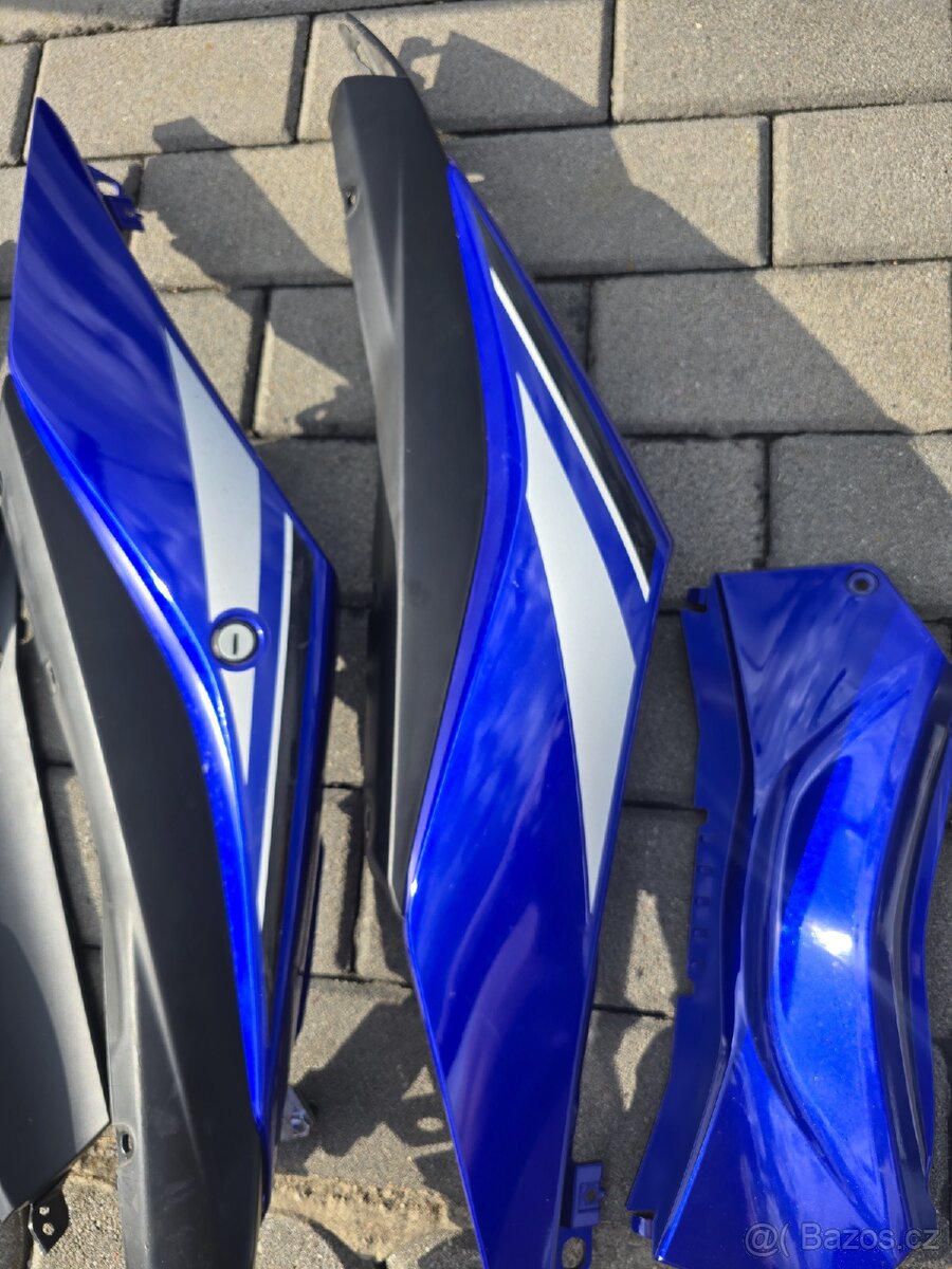 Yamaha yzf R3 - 4
