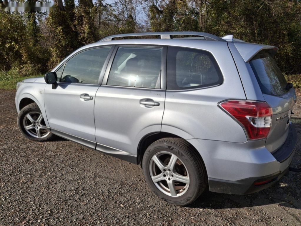 Subaru Forester,2.0 benzin Rezervace - 4