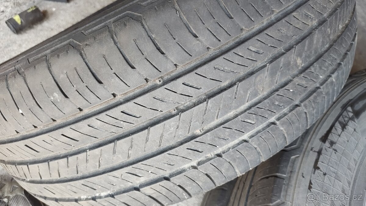 Kumho 245/65 R17 - 4