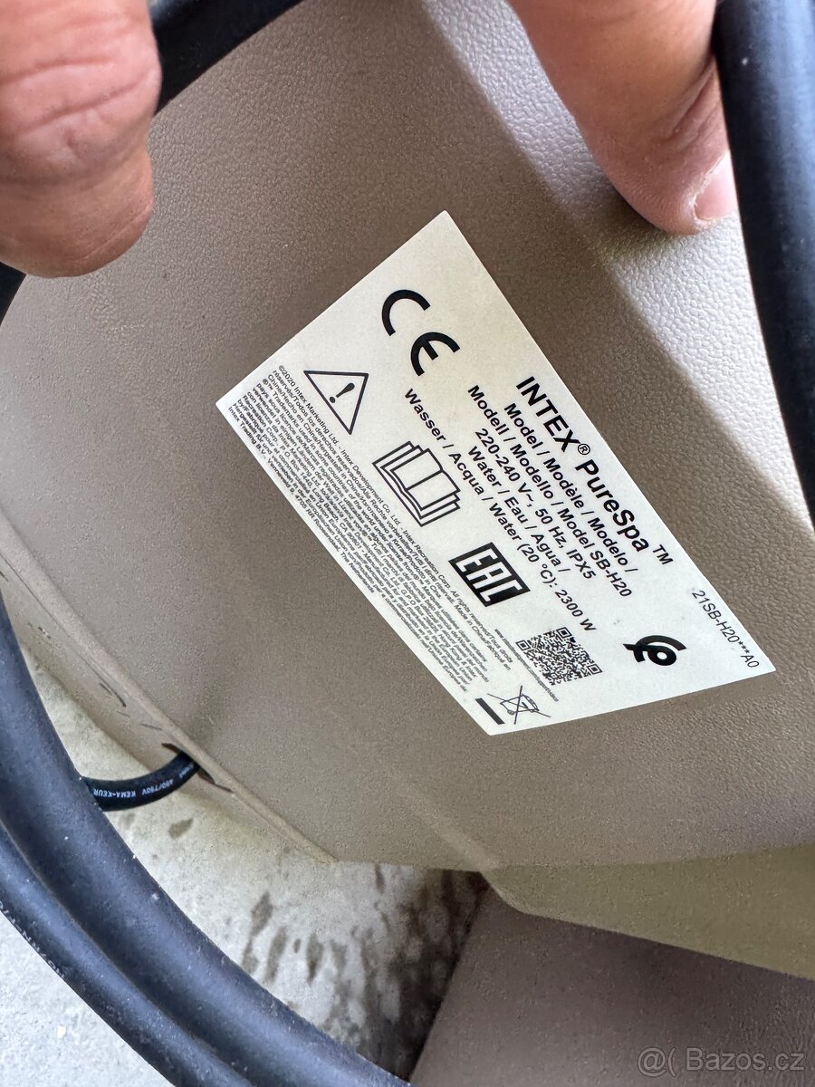 INTEX nafukovací Vířivka pro 4osoby BUBBLE HWS - 4