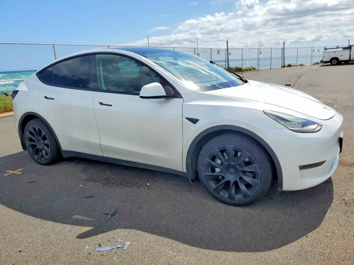 2021 TESLA MODEL Y - 4