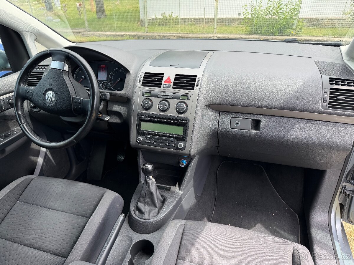 Prodám VW touran 1,9 tdi rv. 2006 - 4