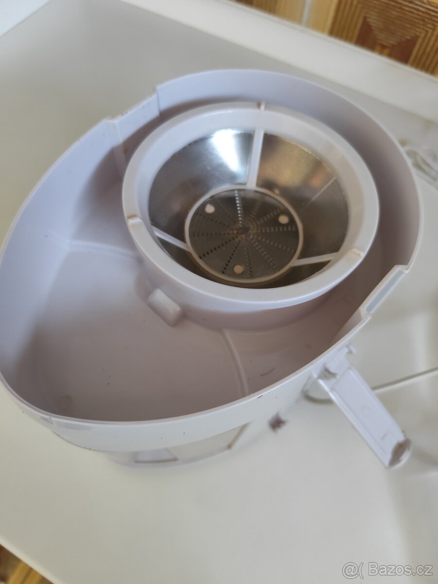 Odšťavovač CLATRONIC - 4