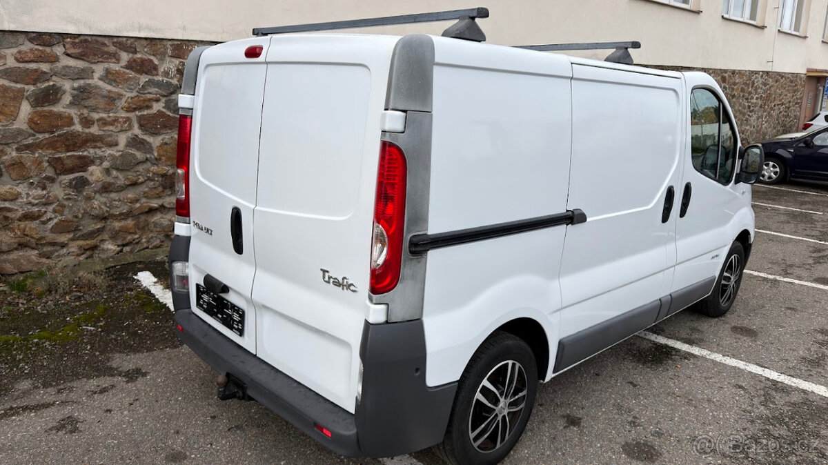 Renault Trafic 2.0 84kW rok 2012 - 4