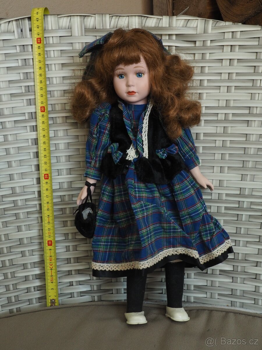 Porcelánová panenka - kárované sestry - 4