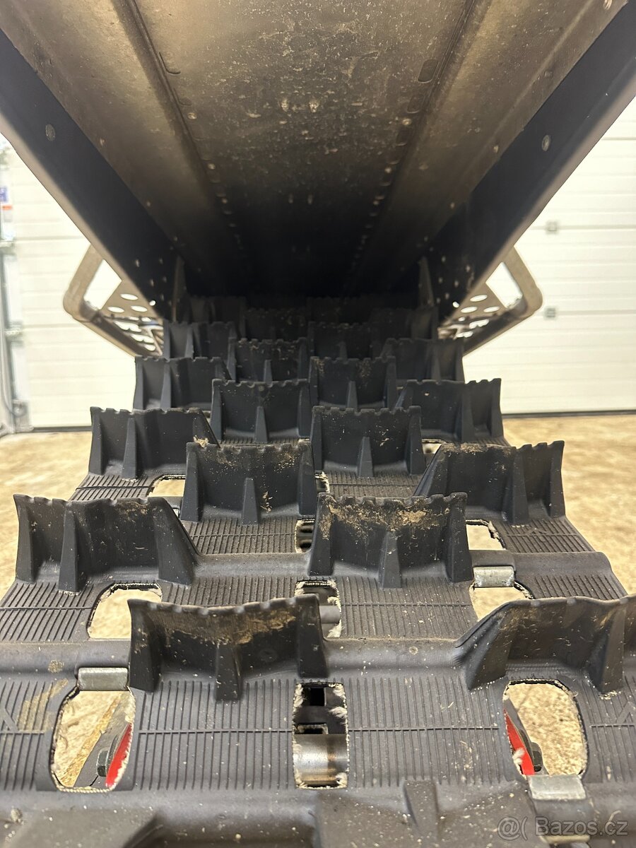 Polaris Rmk Pro 155 Terrain Domination 800 - 4