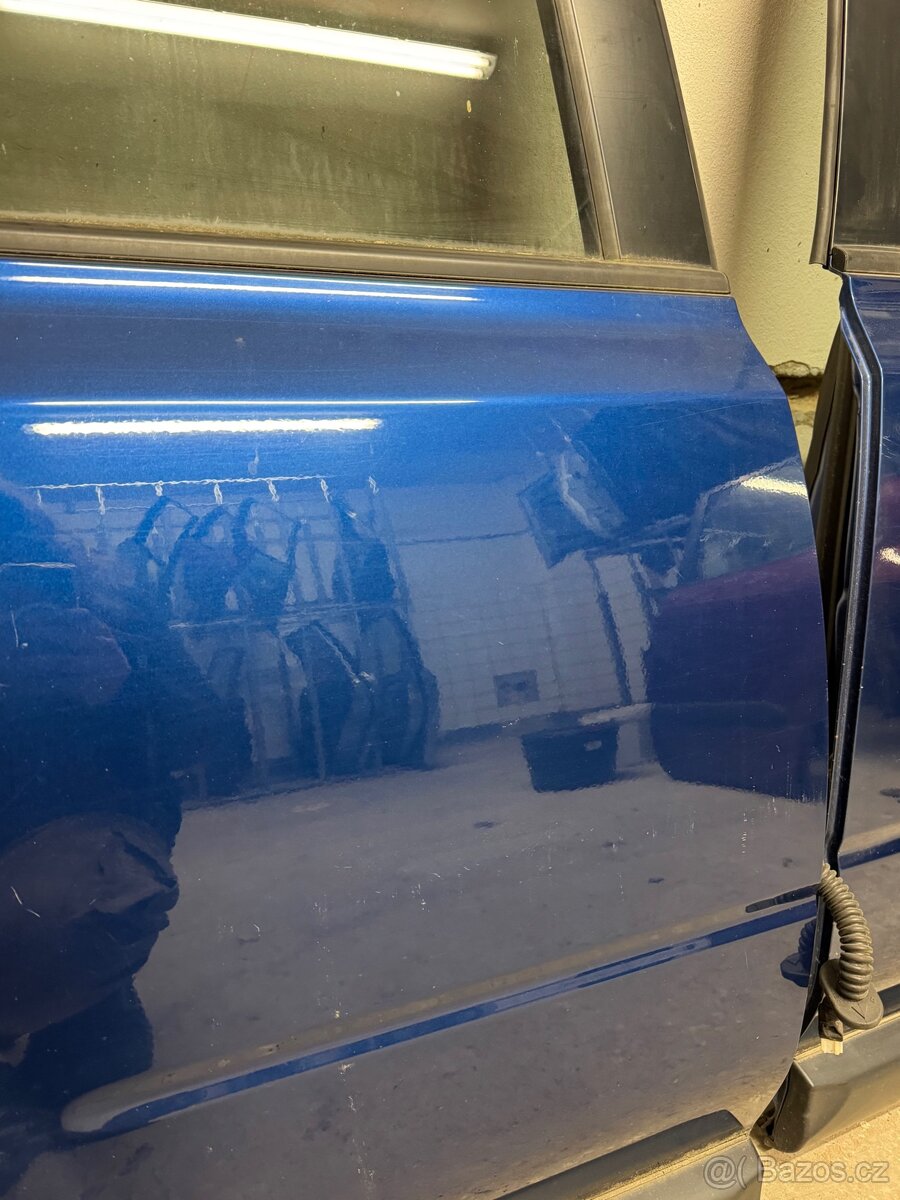 Nissan X-Trail 2007-14, zadní dveře - 4