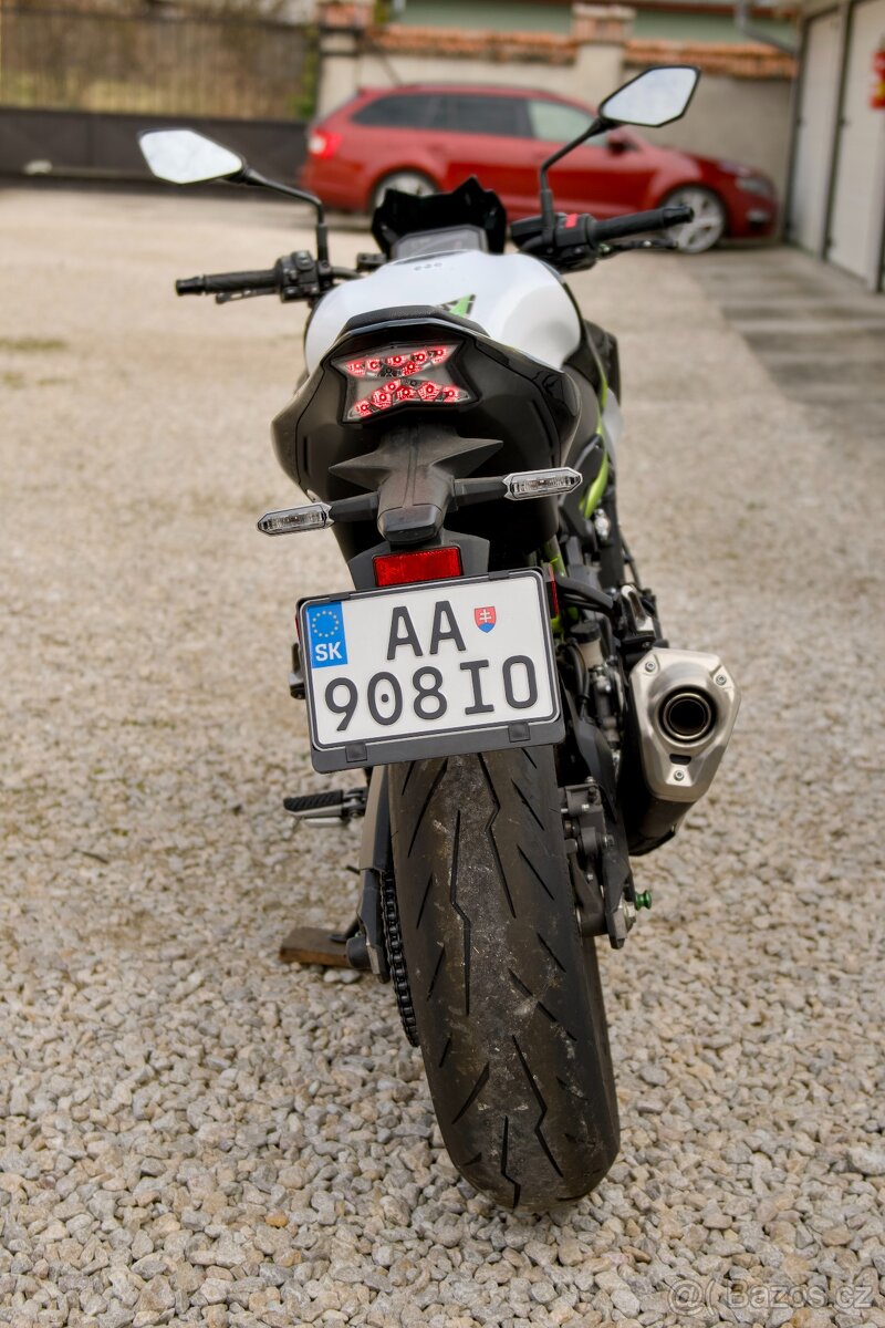 Kawasaki Z900 - 4
