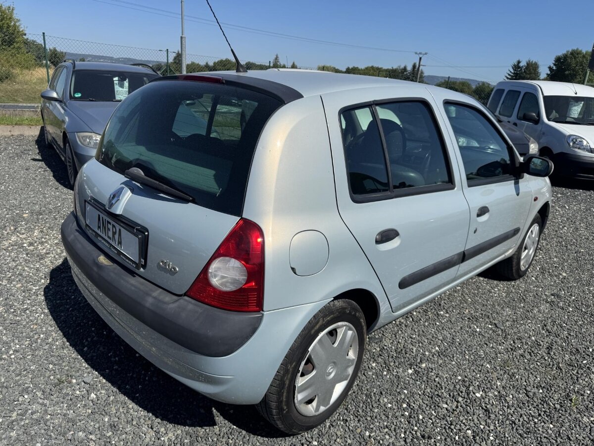 Renault Clio 1.2i, 55 kW - 4