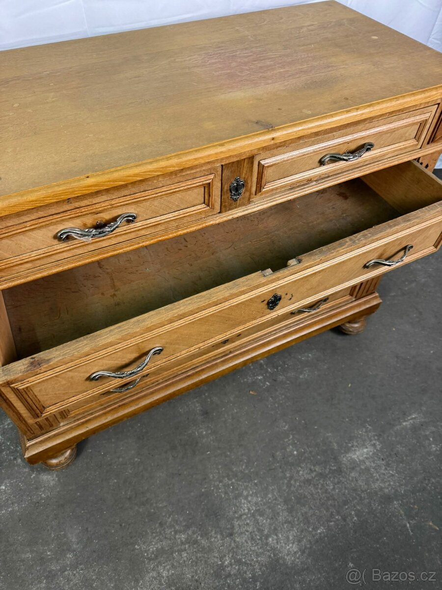 Starožitná rustikální komoda (137008) - 4