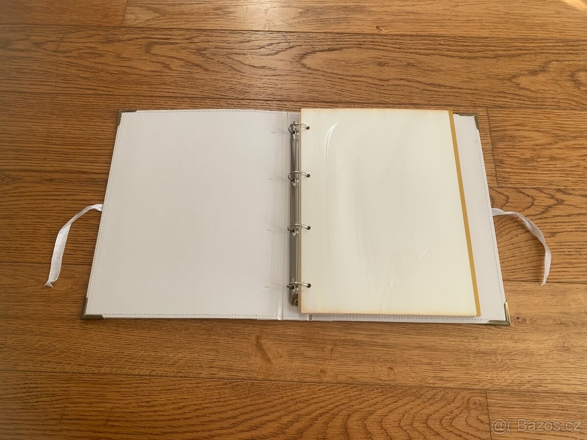 Bílé samolepící fotoalbum se stuhou - 4