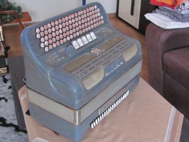 Accordiola harmonika-italska. - 4