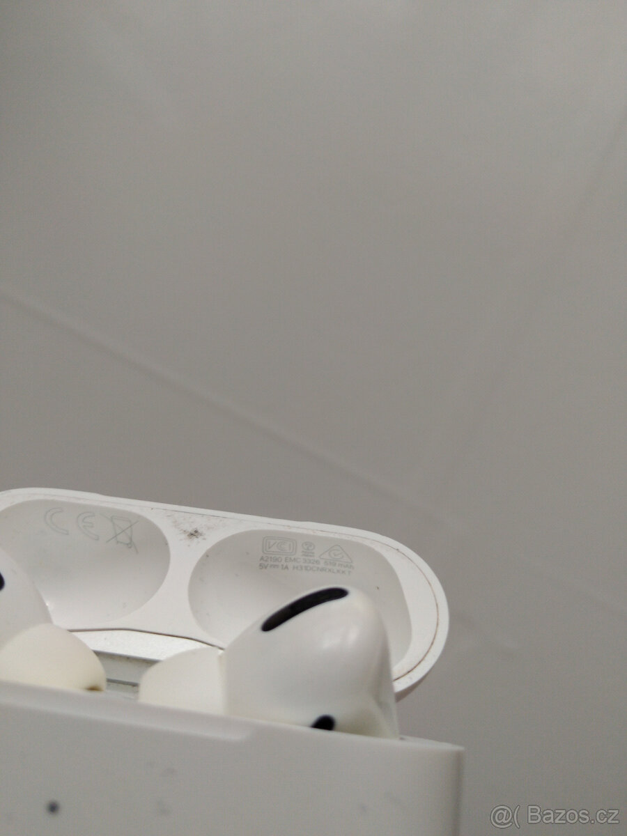 Apple AirPods Pro (1. generace). - 4