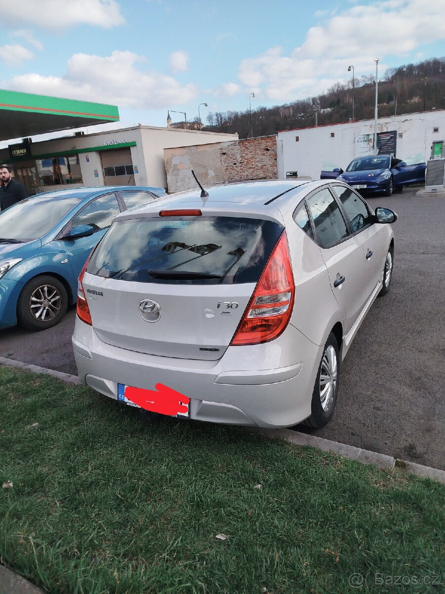 Hyundai i30 1.6 crdi - 4