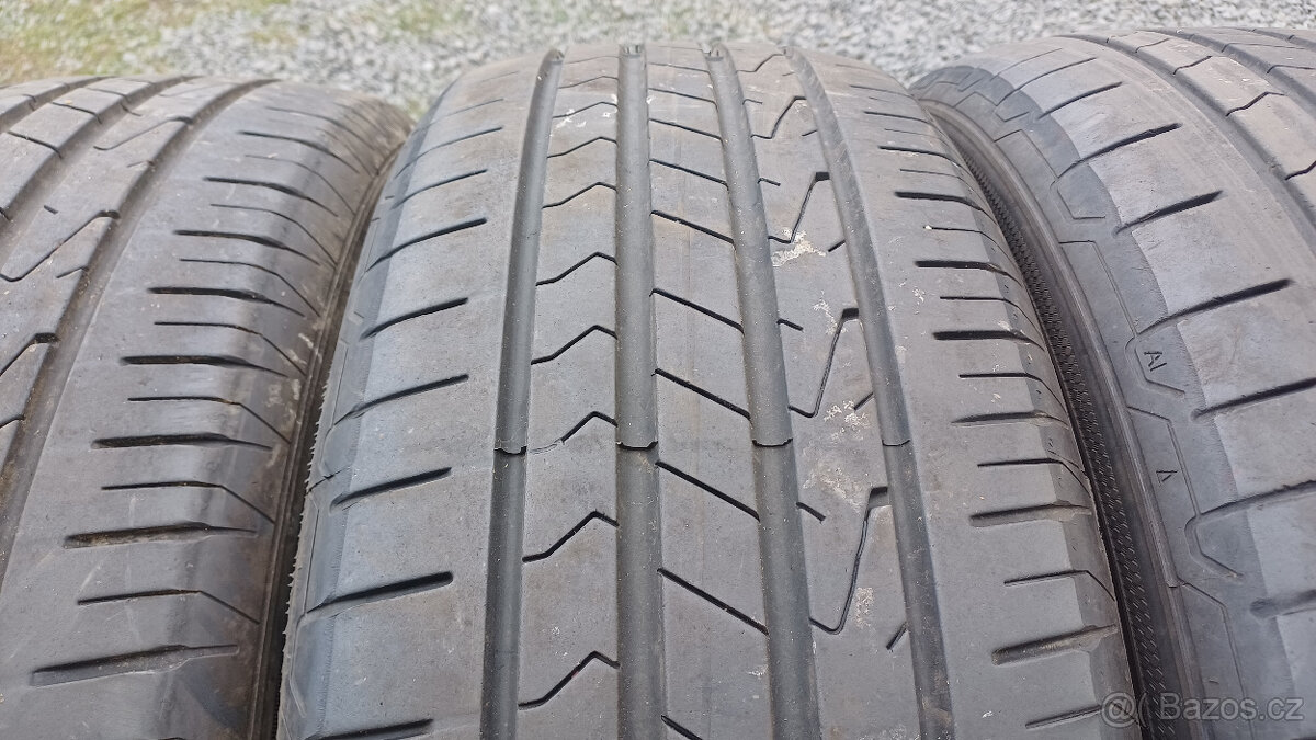 Letní pneu Hankook 215/65/17 99V - 4