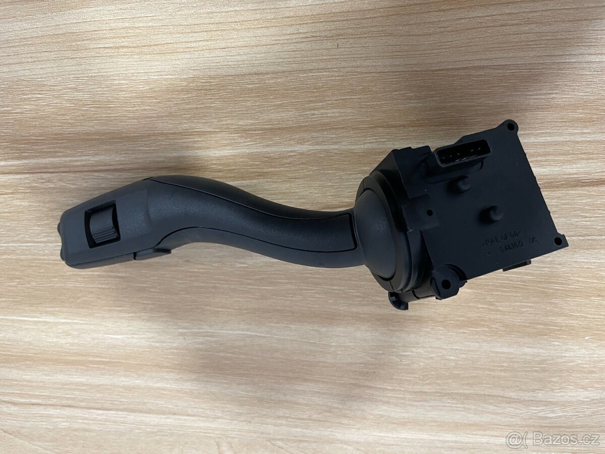 Ovládací páčka stěračů - 4