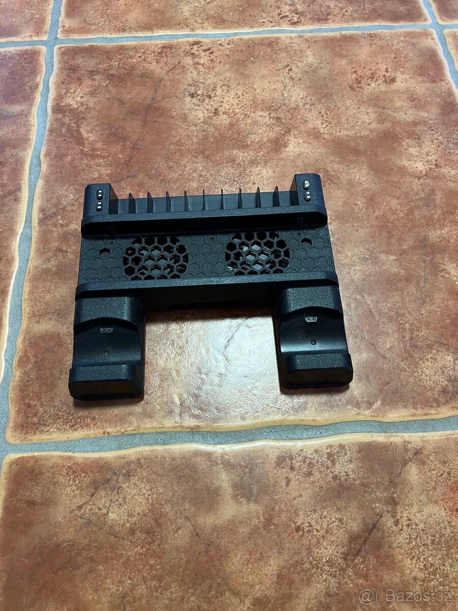 Ps4 v dobrem stavu vyčištěny a ma novou termopastu - 4