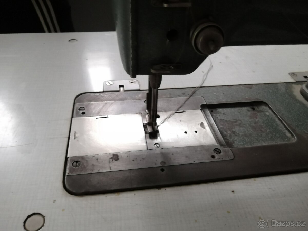 šicí stroj - Minerva - 4
