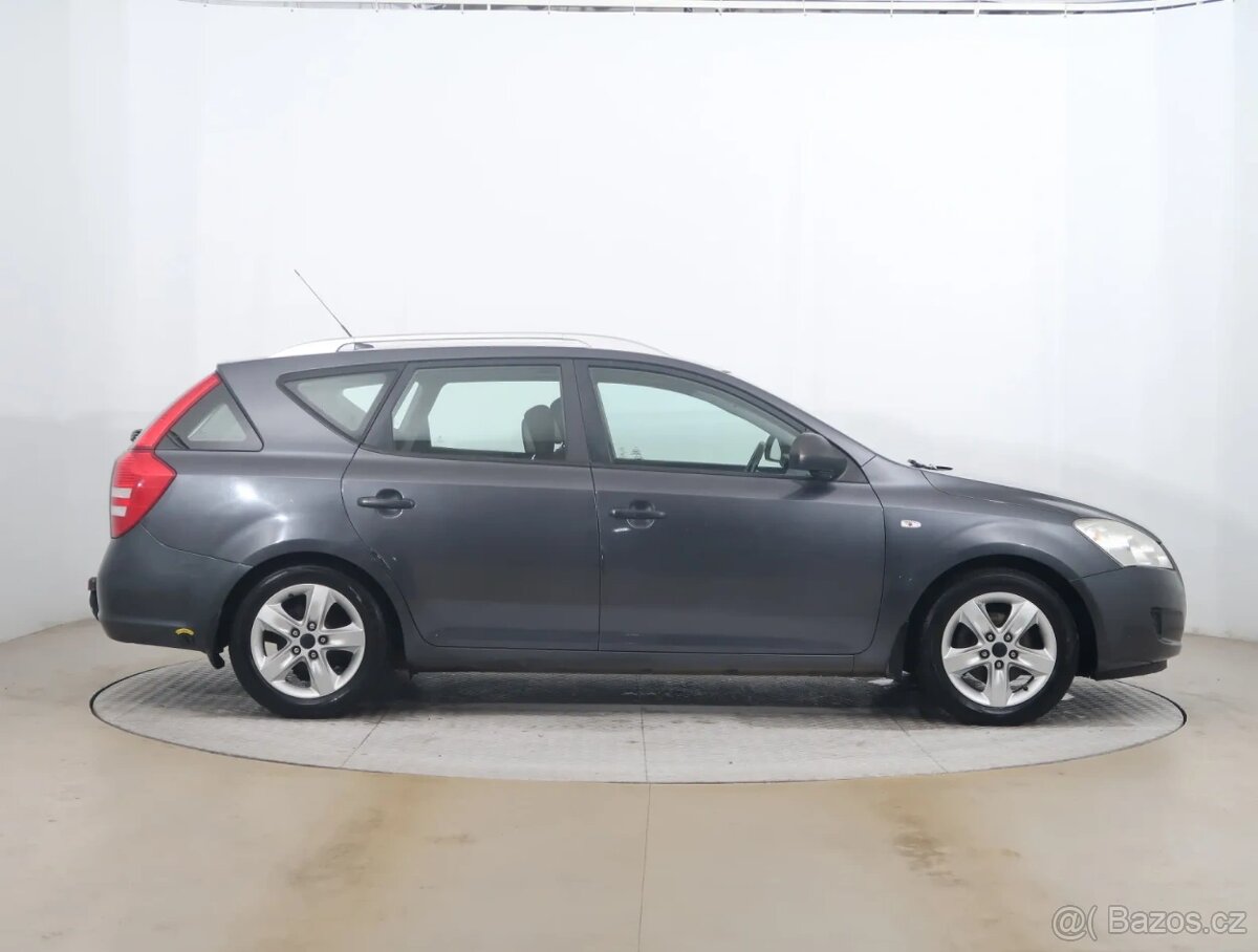 Kia Ceed 2009 1.4 LPG Combi - 4