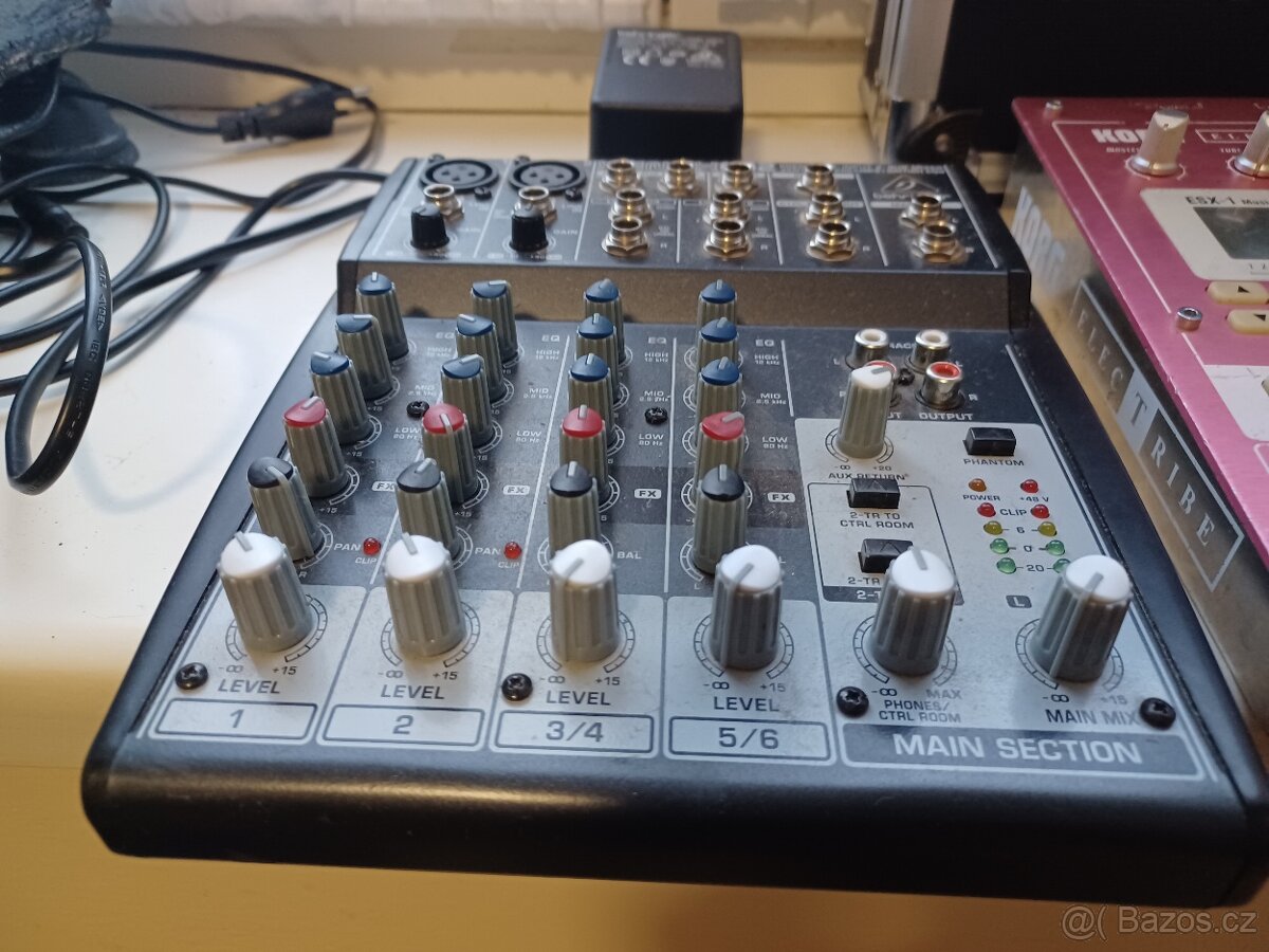 Korg electribe ESX 1+ mix Behringer xenyx802 - 4
