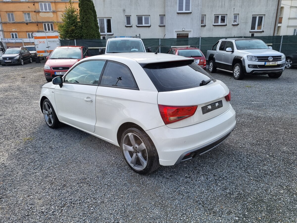 AUDI A1 1.6TDi 77KW R.V.2010 S-LINE - 4