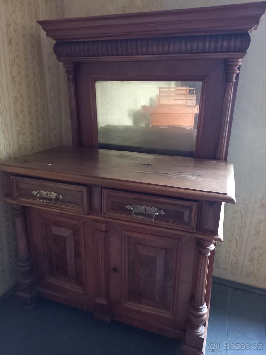 starý nábytek - 4