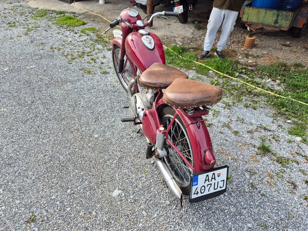 Jawa 250 Perák - 4