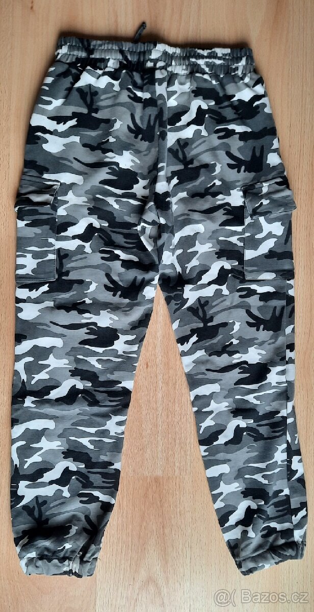 Maskáčové tepláky - 4