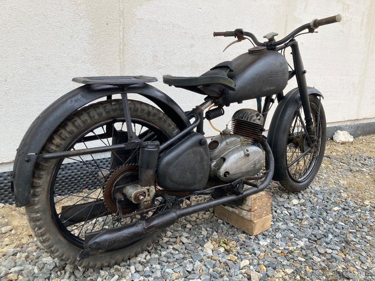 ČZ 150c - 4
