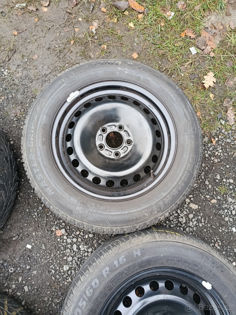 Zimní 205/60/16 Ford - 4