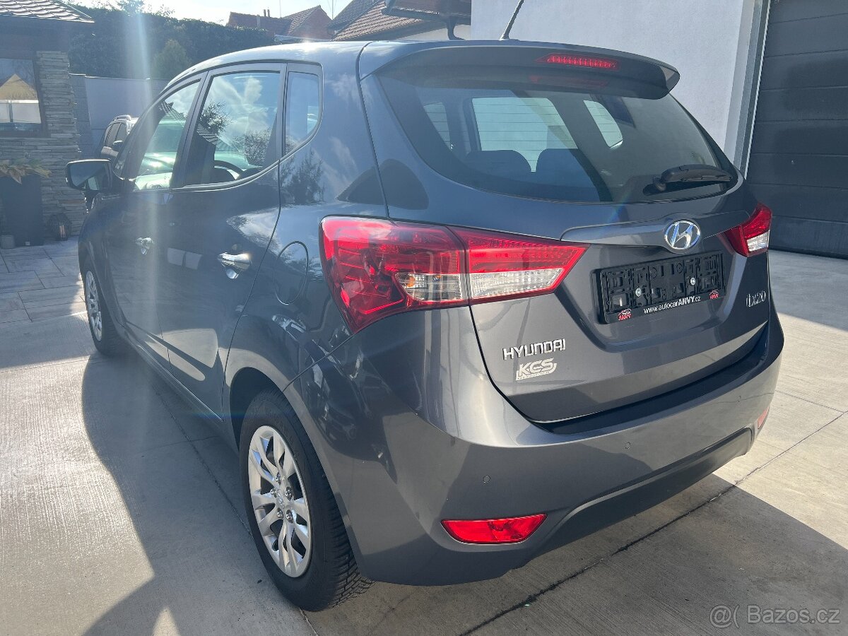 HYUNDAI iX20 1.4i 66 KW 1.MAJIT.VYHŘ.SEDAD+VOLANT,PAR.SENZOR - 4